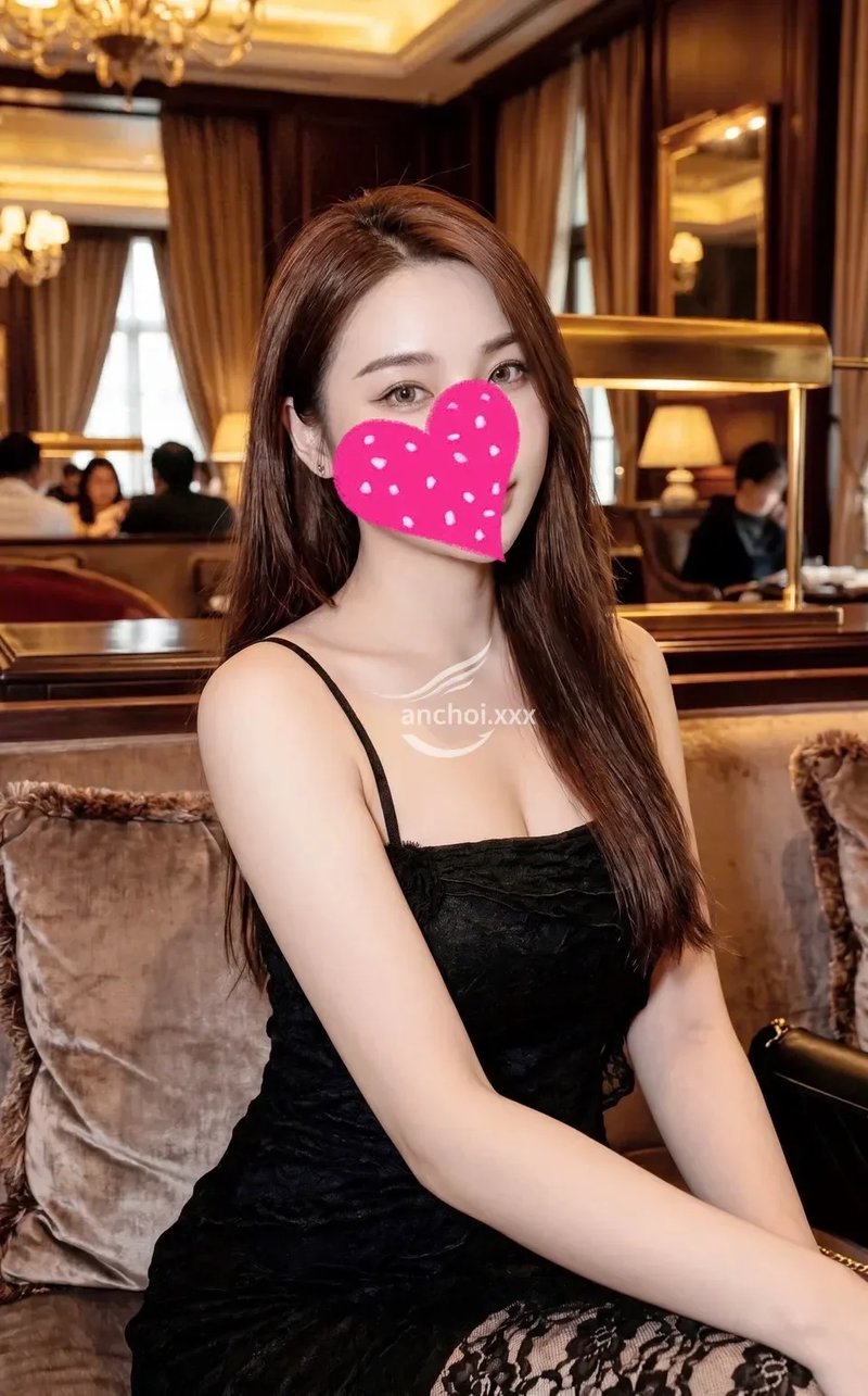 THU VÂN - NỮ THẦN FACE CỰC XINH MÔNG BÍM CĂNG MỌNG
