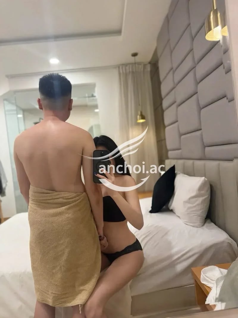 Quá đã ,em làm tình phối hợp tốt, nói chuyện vui. Thái độ hợp tác vui vẻ lúc làm