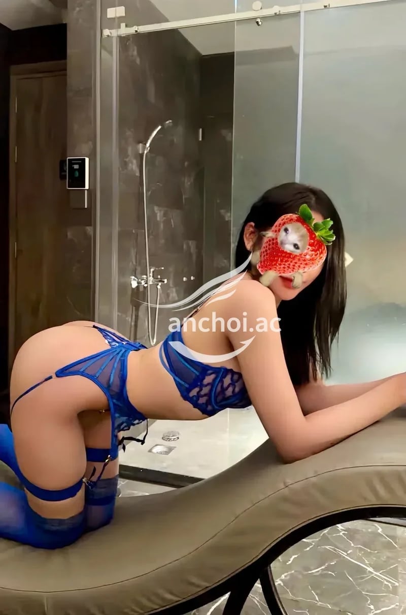 Màn thổi kèn quá đình luôn . Rên chỉ muốn bắn luôn phải nói là sướng anh em ah