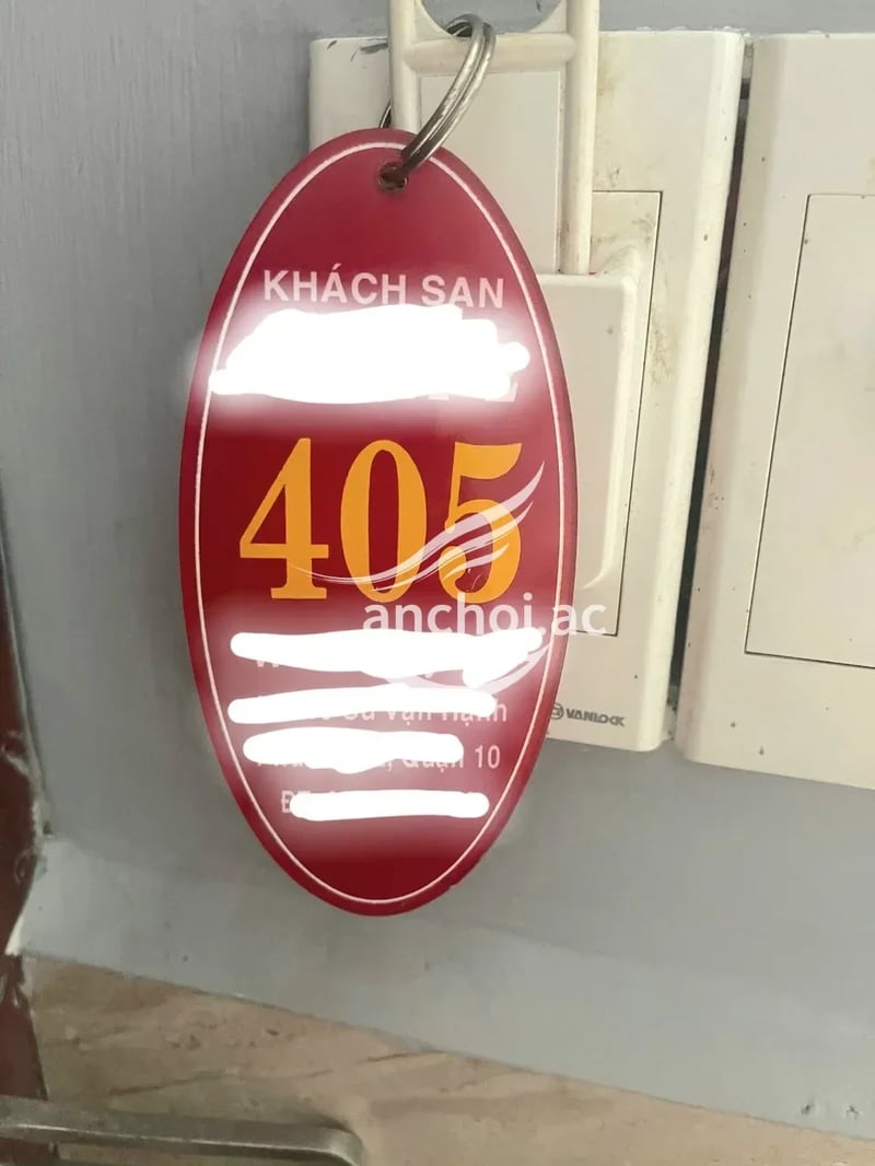 E ngon hơn trong hình, nhìn ngoài hàng đẹp mông to lồn múp thấy là khoái rồi, ch