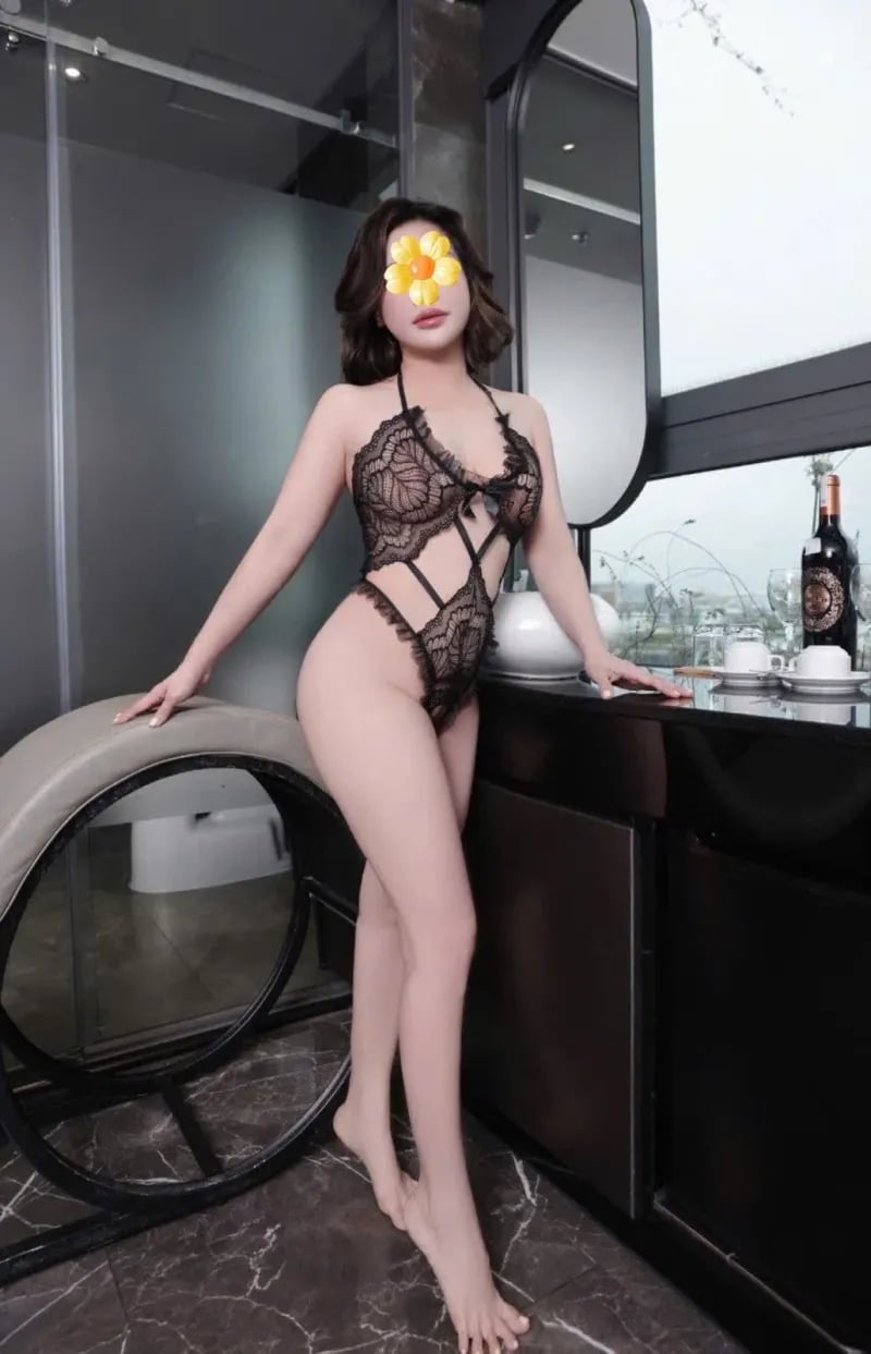 KTV NGỌC TRÂN - HÀNG DÂM MASSAGE CỰC SƯỚNG