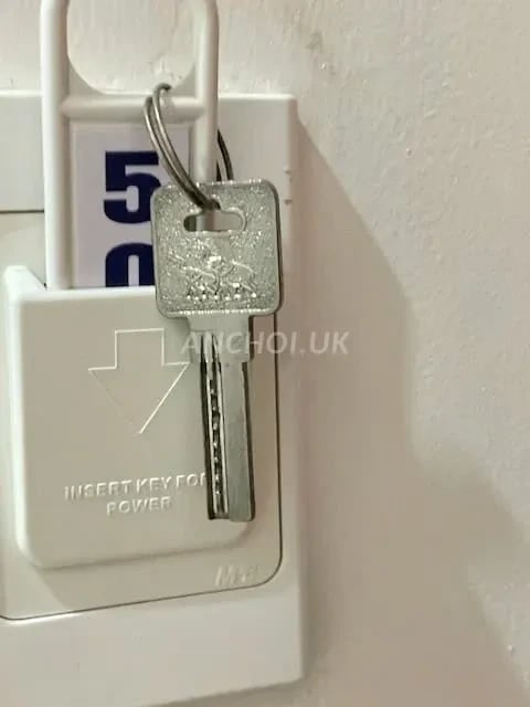 Bé cực ngoan, body chuẩn, bím khít chịch quá phê — ảnh 3