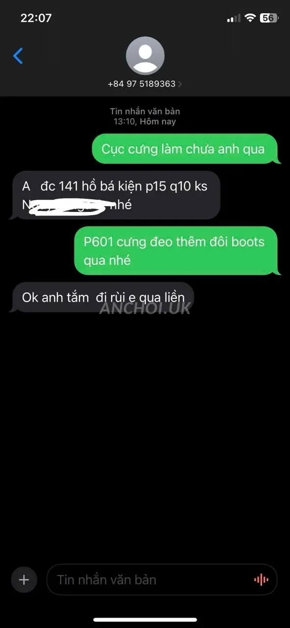 Dáng này miễn chê chơi thích về nhà vẫn run chân