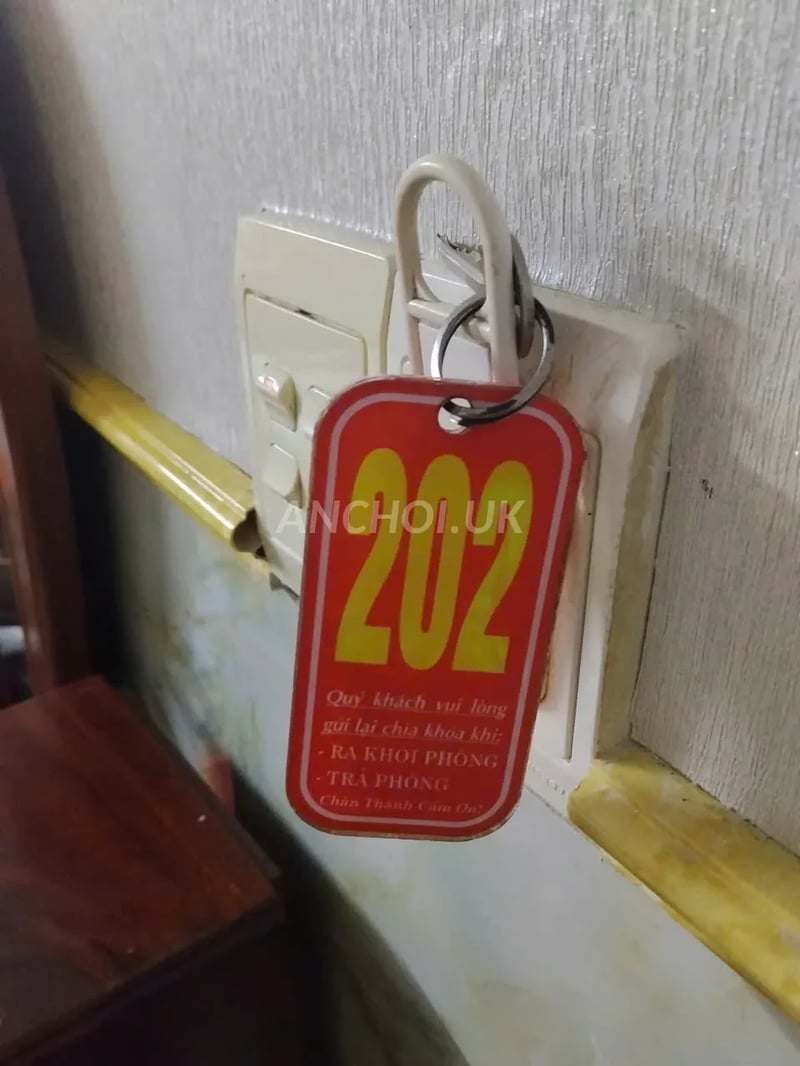 Vừa về tới nhà mà người còn lâng lâng. Em tối nay xinh vãi, da trắng mịn, thân h — ảnh 3