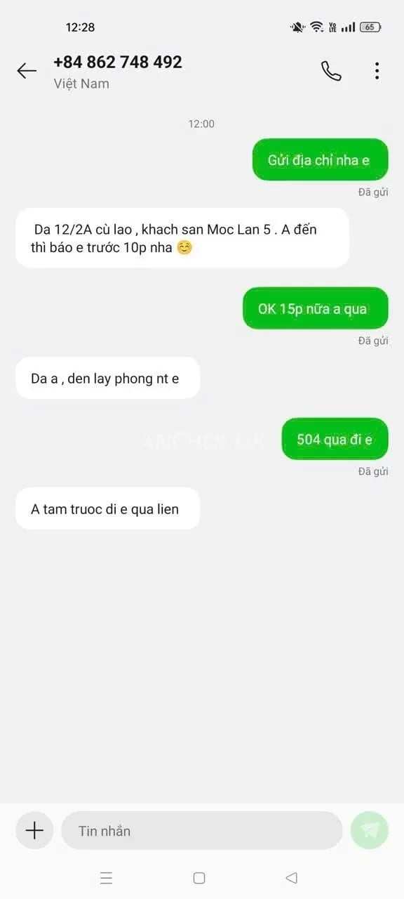 Hiểu vi sao e bé đông khach rồi . BJ phê quá chiu ko nổi , chỉ tiếc mình quá yếu
