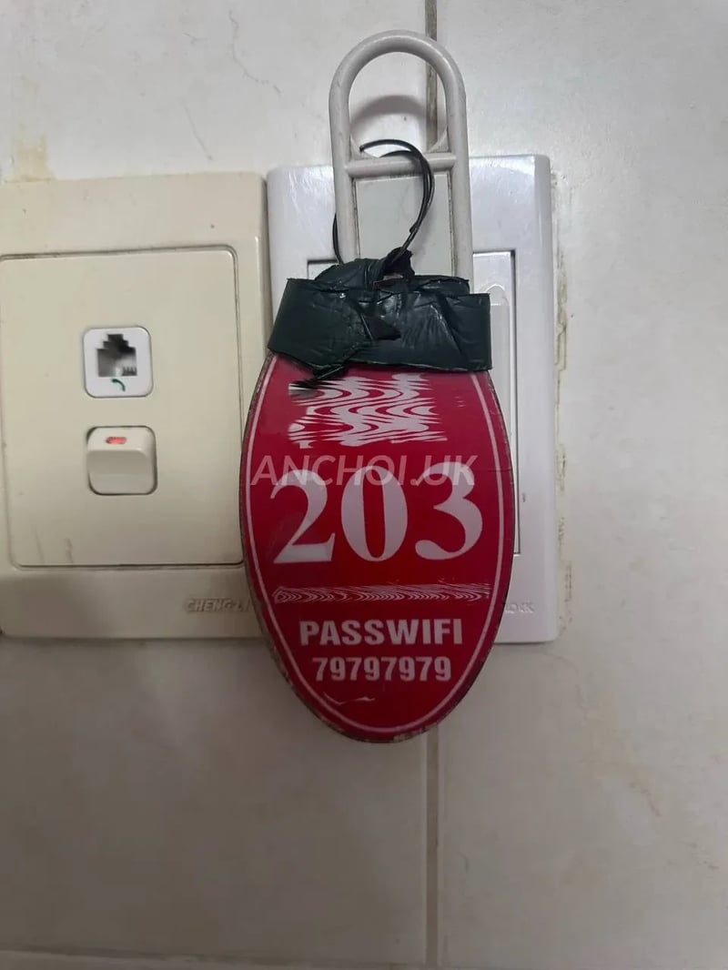 Hàng ngon mặt mũi cũng xinh xắn, bướm nhiều nước chơi sướng
Nói chuyện dễ thương — ảnh 3