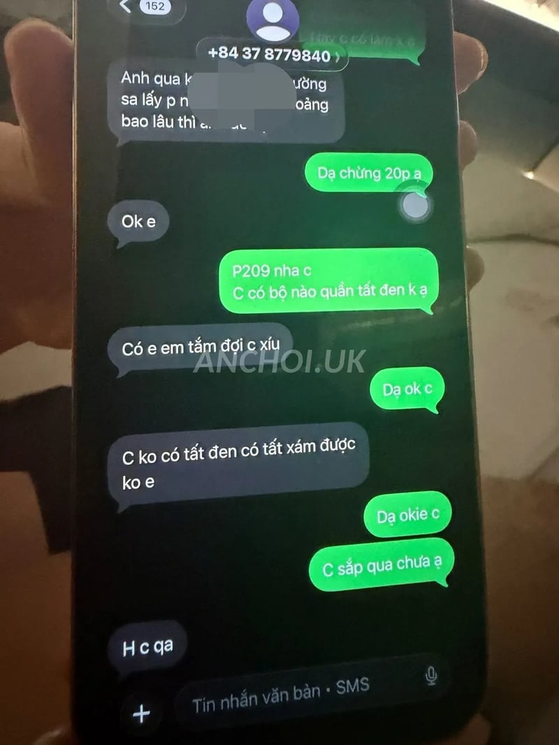 gặp em xong mới thấy được dáng em ngon vl, mông đẹp và nét, eo thon thả, nằm ôm  — ảnh 2