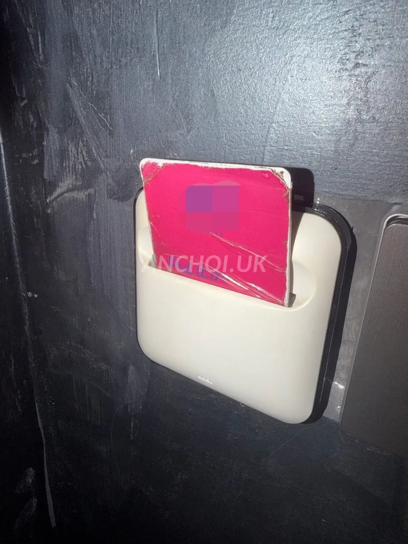 gặp em xong mới thấy được dáng em ngon vl, mông đẹp và nét, eo thon thả, nằm ôm  — ảnh 3