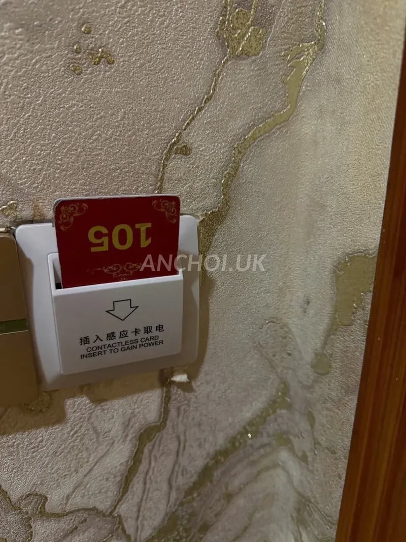 Đỉnh khỏi bàn — ảnh 4